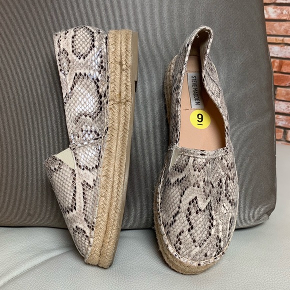 steve madden snakeskin espadrilles